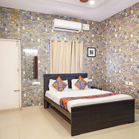 Fabexpress Kings Suites I Bangalore Exterior foto